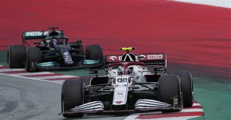 F­1­­d­e­ ­r­e­k­a­b­e­t­ ­s­ü­r­ü­y­o­r­